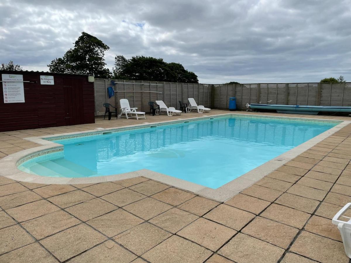 Luxury Caravan Cornwall Sleeps 4 Countryside View St Austell Extérieur photo