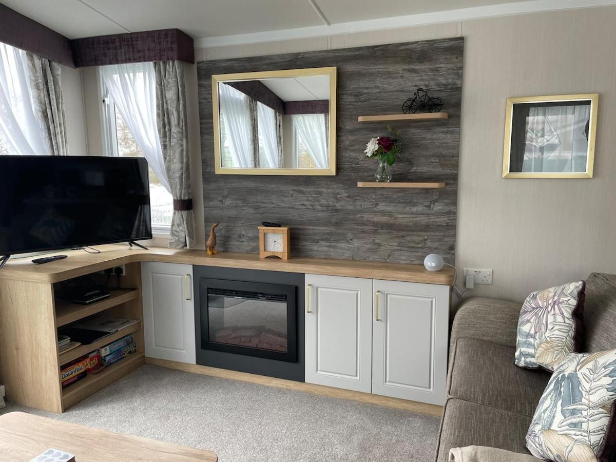 Luxury Caravan Cornwall Sleeps 4 Countryside View St Austell Extérieur photo