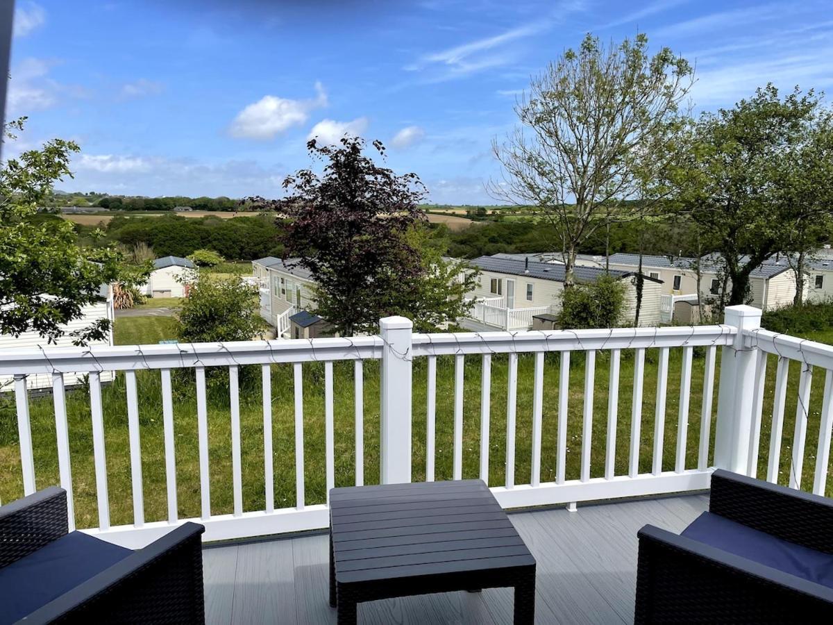 Luxury Caravan Cornwall Sleeps 4 Countryside View St Austell Extérieur photo