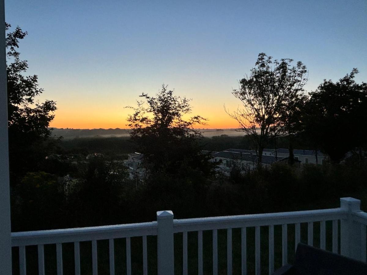 Luxury Caravan Cornwall Sleeps 4 Countryside View St Austell Extérieur photo
